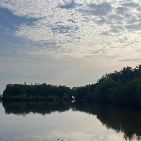 Mangrove Inn Karimunjawa Buitenkant foto