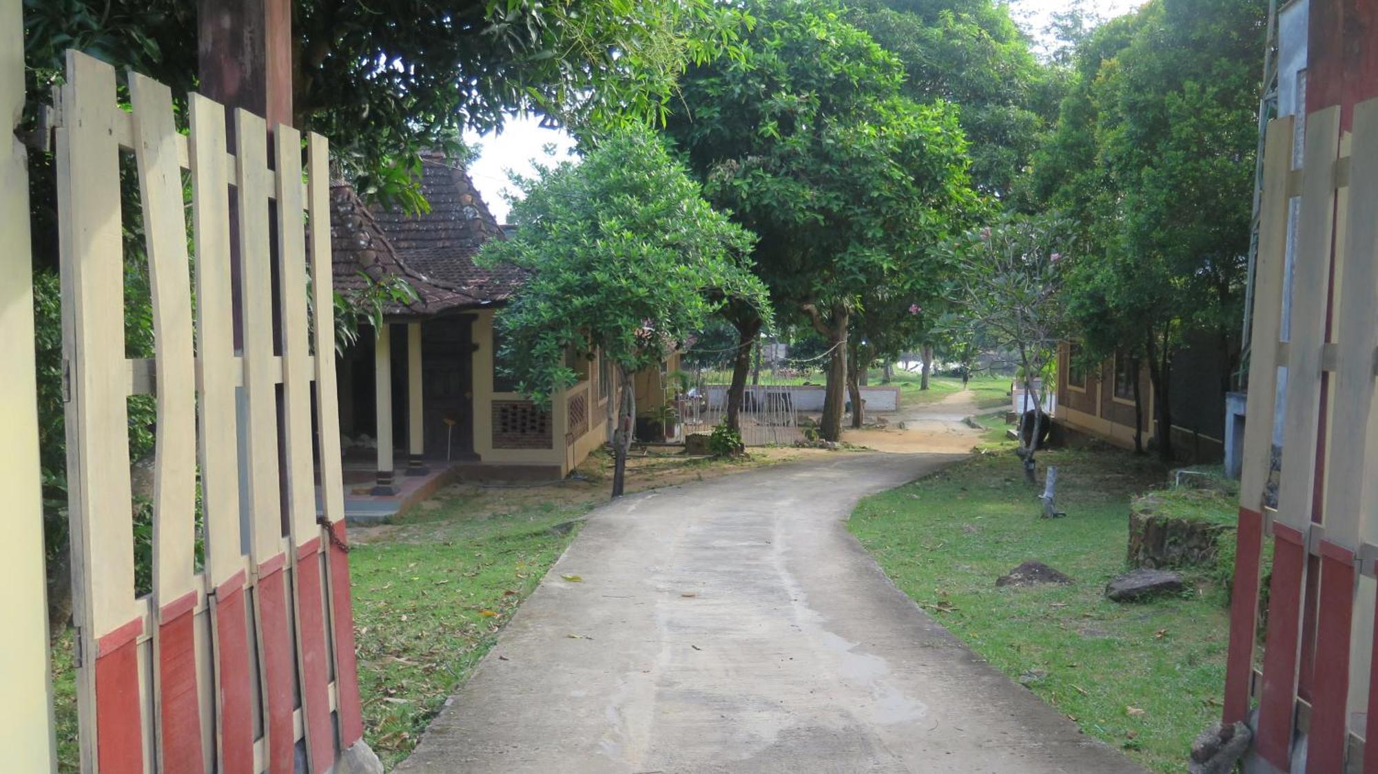 Mangrove Inn Karimunjawa Buitenkant foto