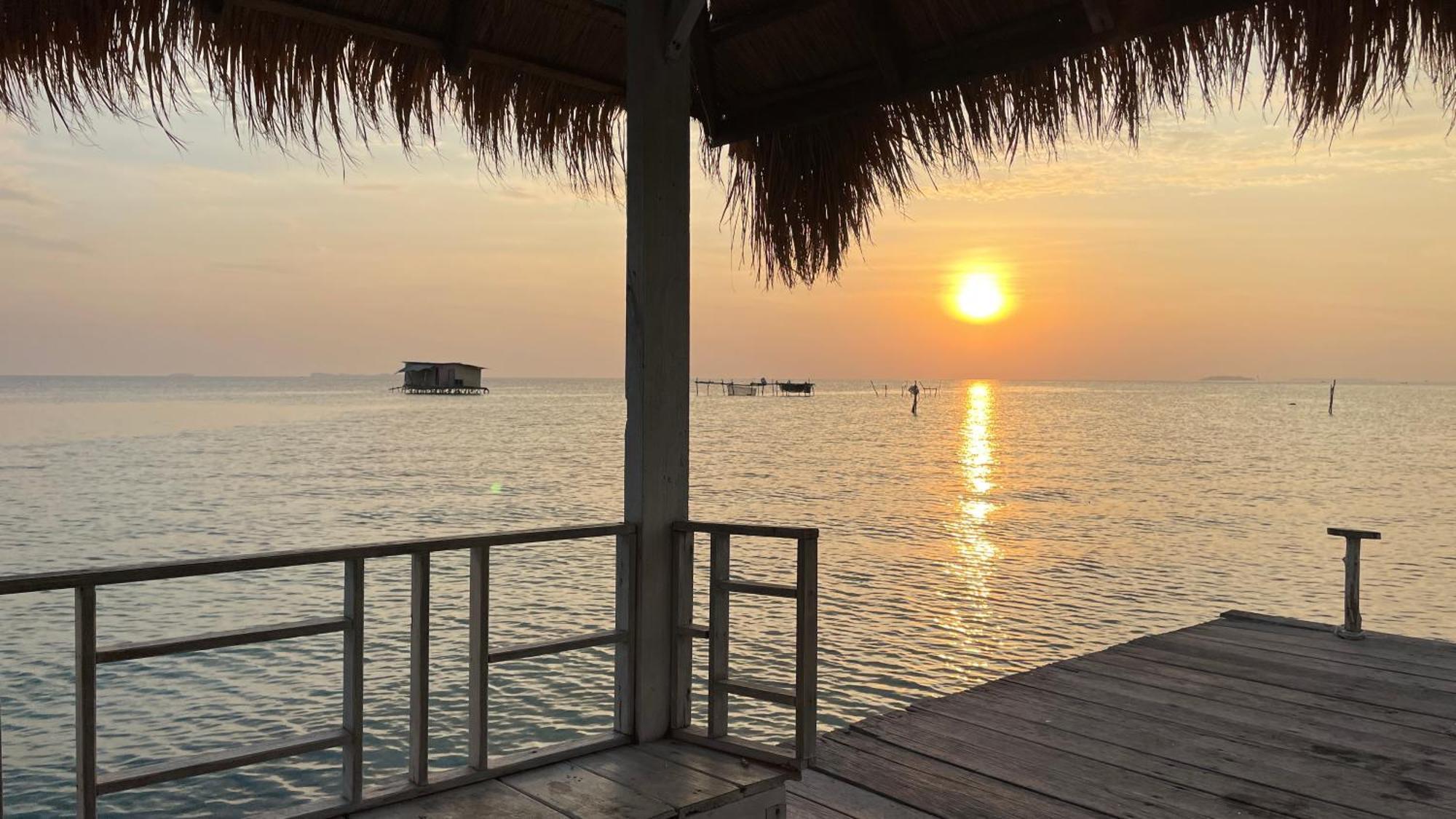 Mangrove Inn Karimunjawa Buitenkant foto