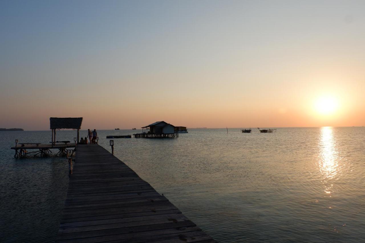 Mangrove Inn Karimunjawa Buitenkant foto
